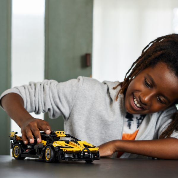 BỘ LẮP RÁP LEGO TECHNIC 42151 SIÊU XE BUGATTI BOLIDE
