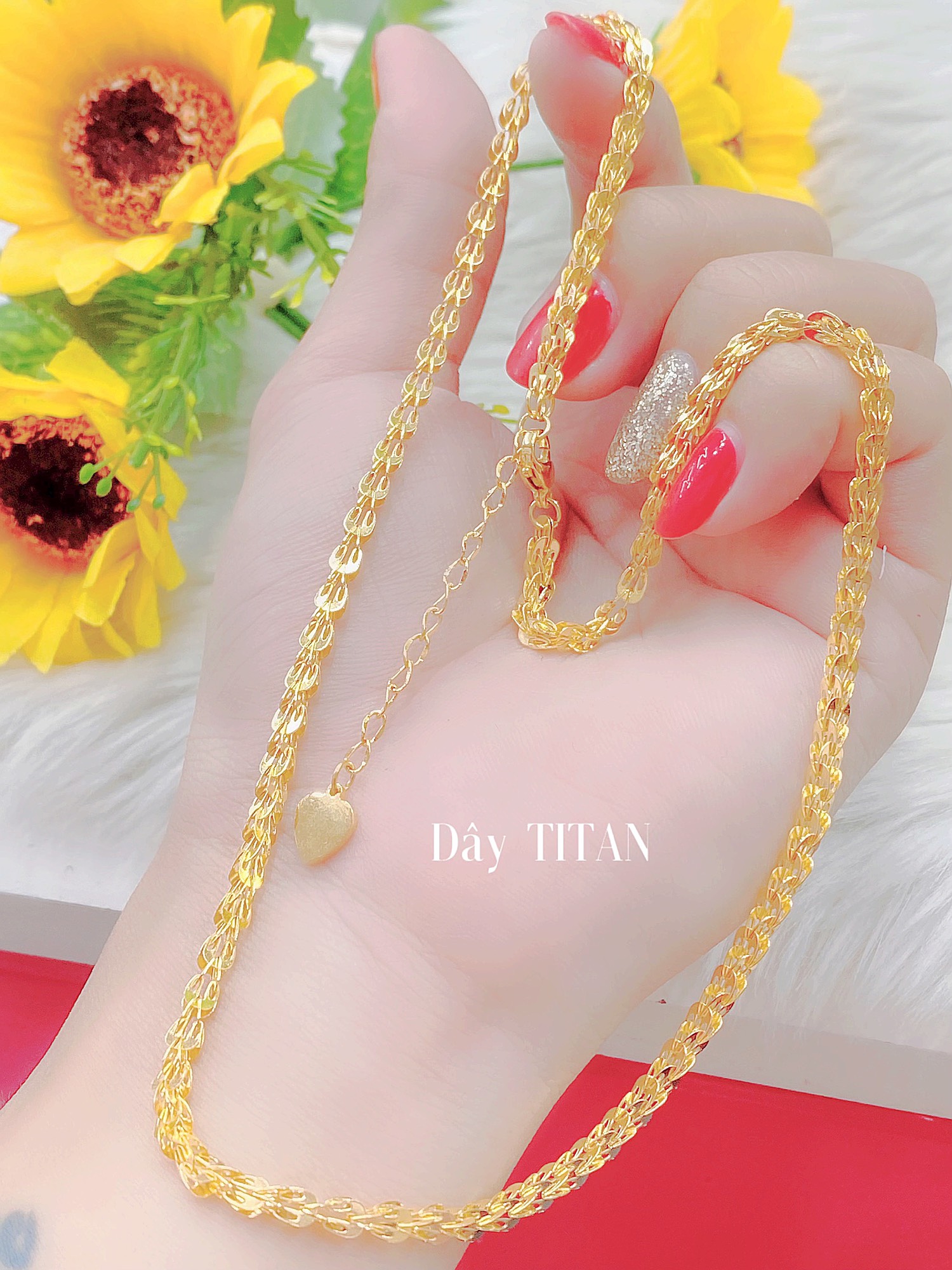 Dây chuyền đuôi phụng titan bền màu ko đen