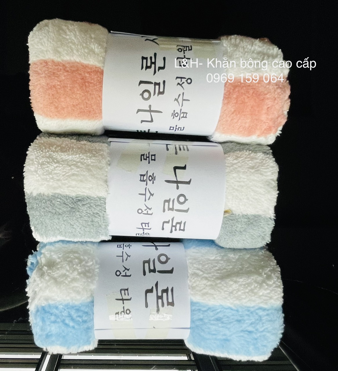 Khăn mặt lông cừu kẻ viền to, Kt 30x50cm