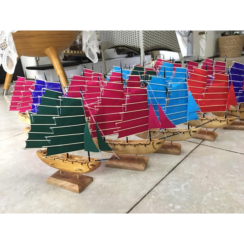 Mô Hình Thuyền Hạ Long - Mô hình thuyền rồng nhỏ 20cm MNV-TB16/20