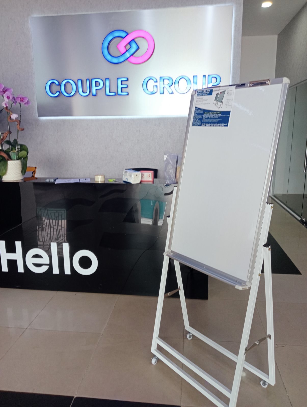 Bảng trắng có chân gấp Flipchart F3 PolyTaiwan - Mặt bảng trắng trơn không có ô ly - Kích thước 120x80cm