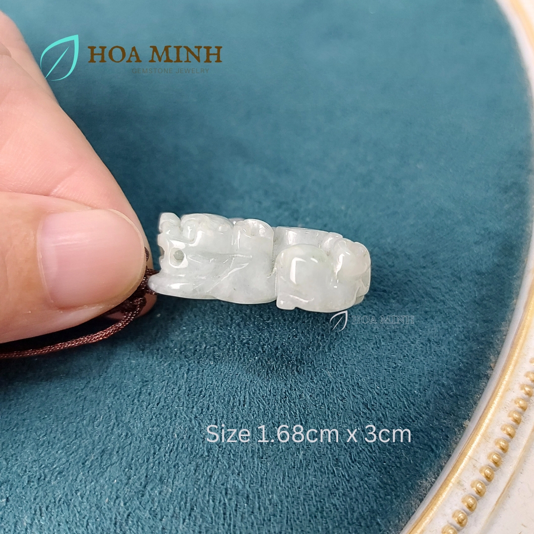 Mặt dây chuyền đá Cẩm Thạch chạm khắc cụ Tỳ Hưu thiên lộc may mắn