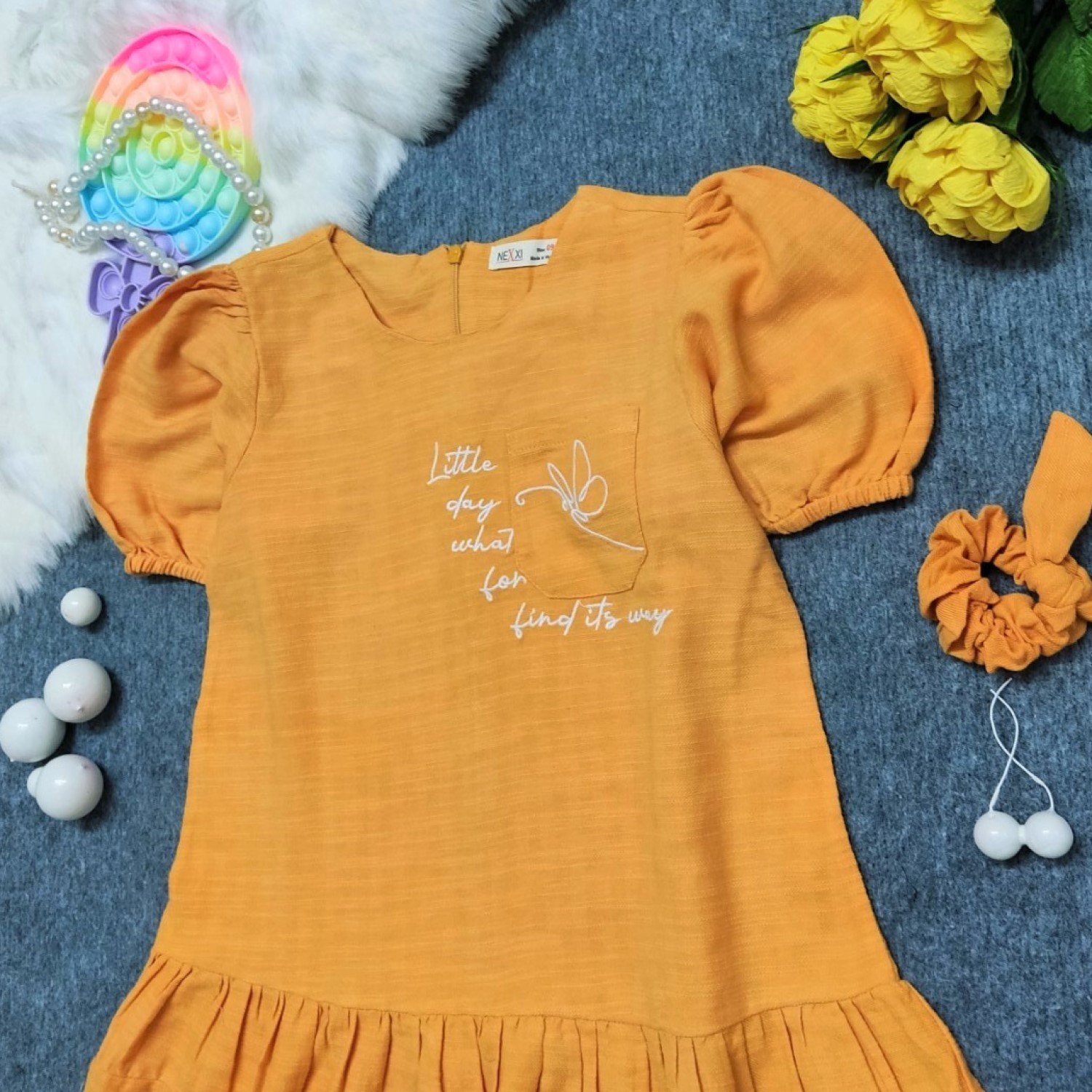 G00000113 Đầm Babydoll vàng kèm dây cột tóc cho bé gái