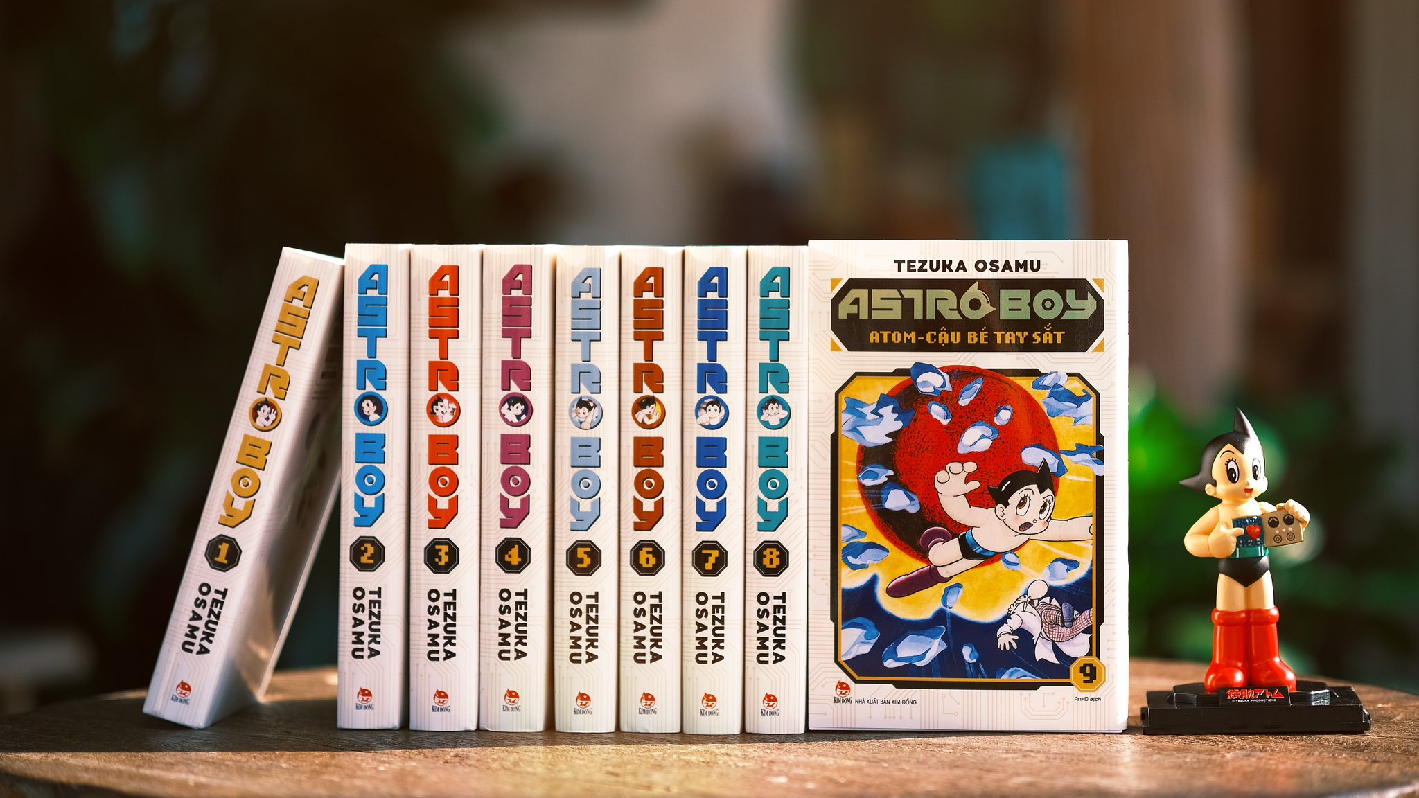 Truyện tranh Astro Boy (Atom - Cậu bé tay sắt) full 9 tập + Tặng kèm Lịch phát hành - Chang Book