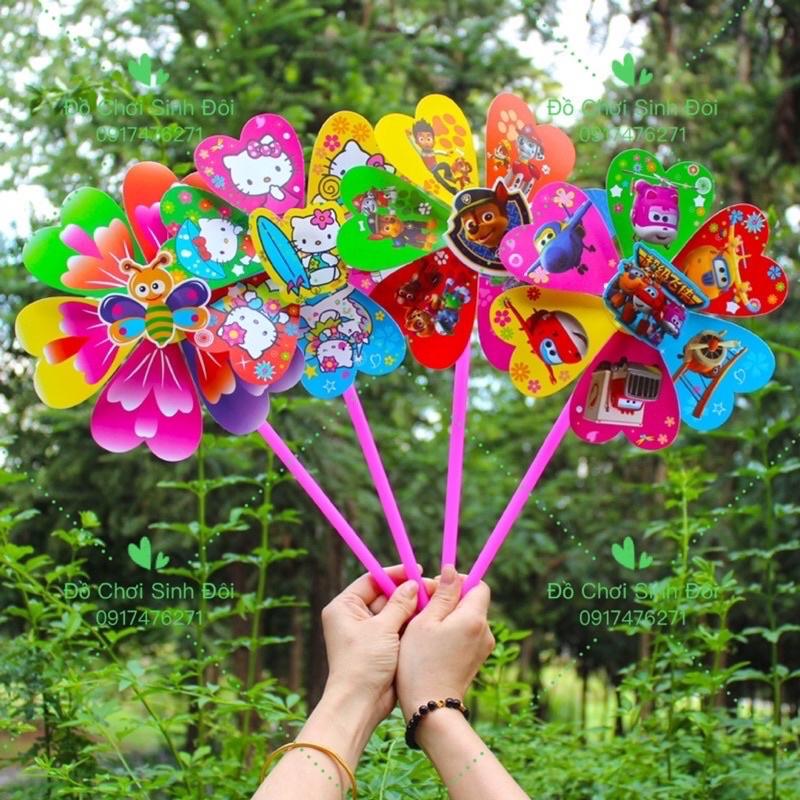 Chong chóng 20cm - combo 3 cái ngẫu nhiên