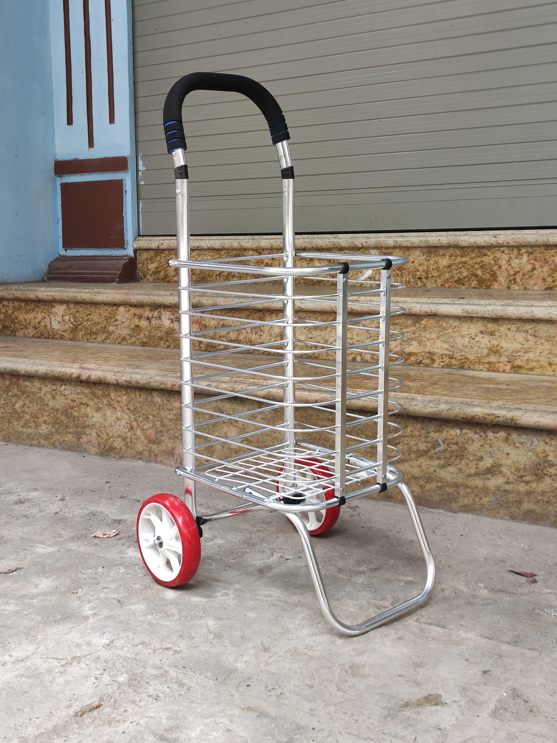 Xe kéo đi chợ có giỏ gấp gọn cao cấp