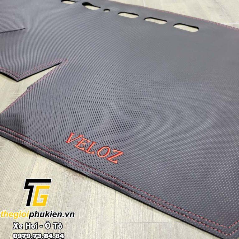 Thảm da Taplo Toyota Veloz vân Carbon cao cấp