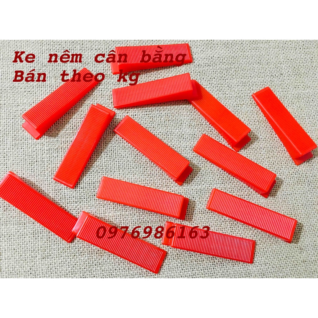 Bộ 400 ke gồm: 100 ke nêm và 300 ke móc cân bằng ốp lát gạch tùy chọn kích thước từ 1mm đến 2mm