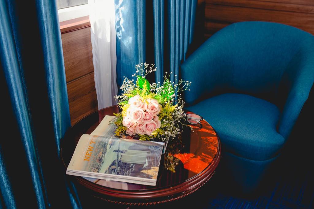 Combo 4N3D KS Rum Vang II Hotel Đà Lạt 3 Sao: VMB khứ hồi Hà Nội - Đà Lạt + Phòng Tiêu Chuẩn + Ăn sáng