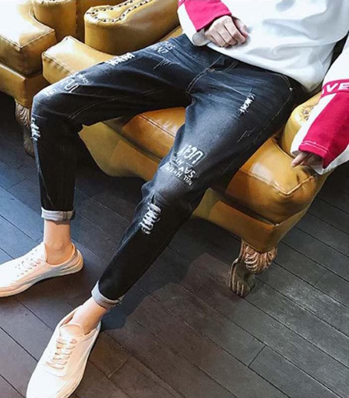 Quần jeans rách in chữ Mã: ND1479