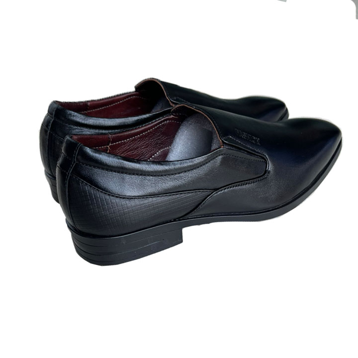 Giày nam công sở da bò mũi nhọn Trường Hải đế cao su có hai màu đen , nâu GT445Đ