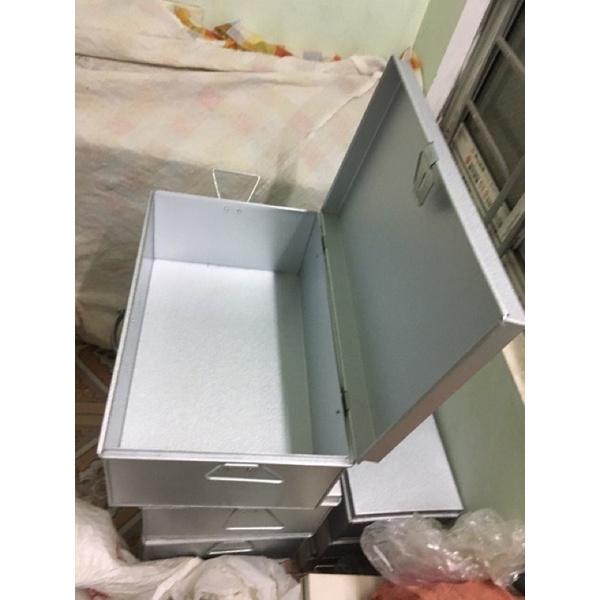 Hòm tôn size 50cm x 34cm x 22cm đựng đồ, tài liệu tiện dụng