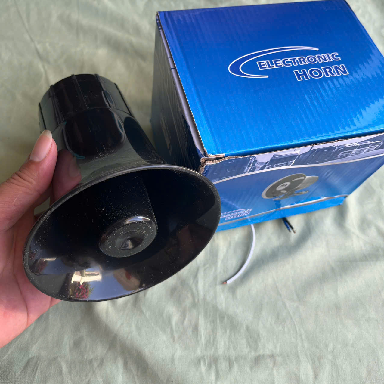 Còi Xi Nhan, Còi Lùi Xe Tải Có Giọng Nói Xin Nhường Đường 12V-24V  Cao Cấp – Loại Tốt, Độc Đáo ĐÈN PHA LED
