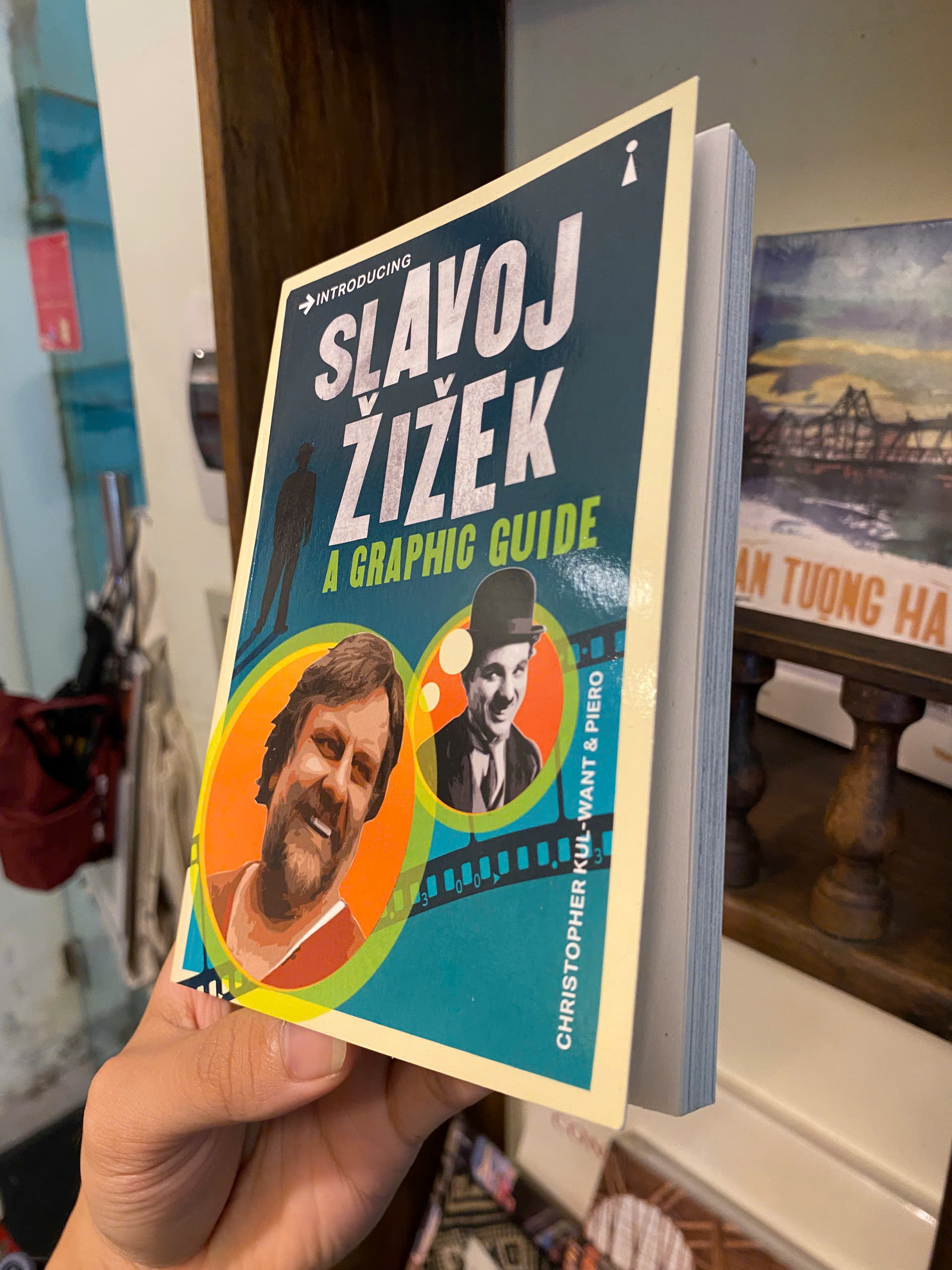 Sách - Introducing Slavoj Zizek: A Graphic Guide by Christopher Kul-Want | Philosophy Nonfiction