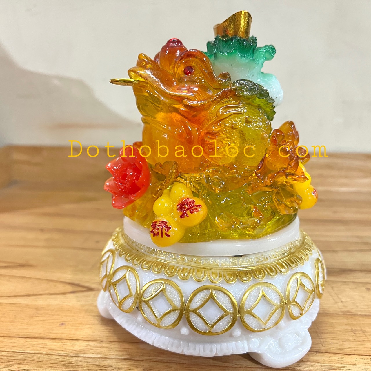 Cóc phong thủy đế đá xoay cõng củ cải cao:20cm – vàng thạch anh