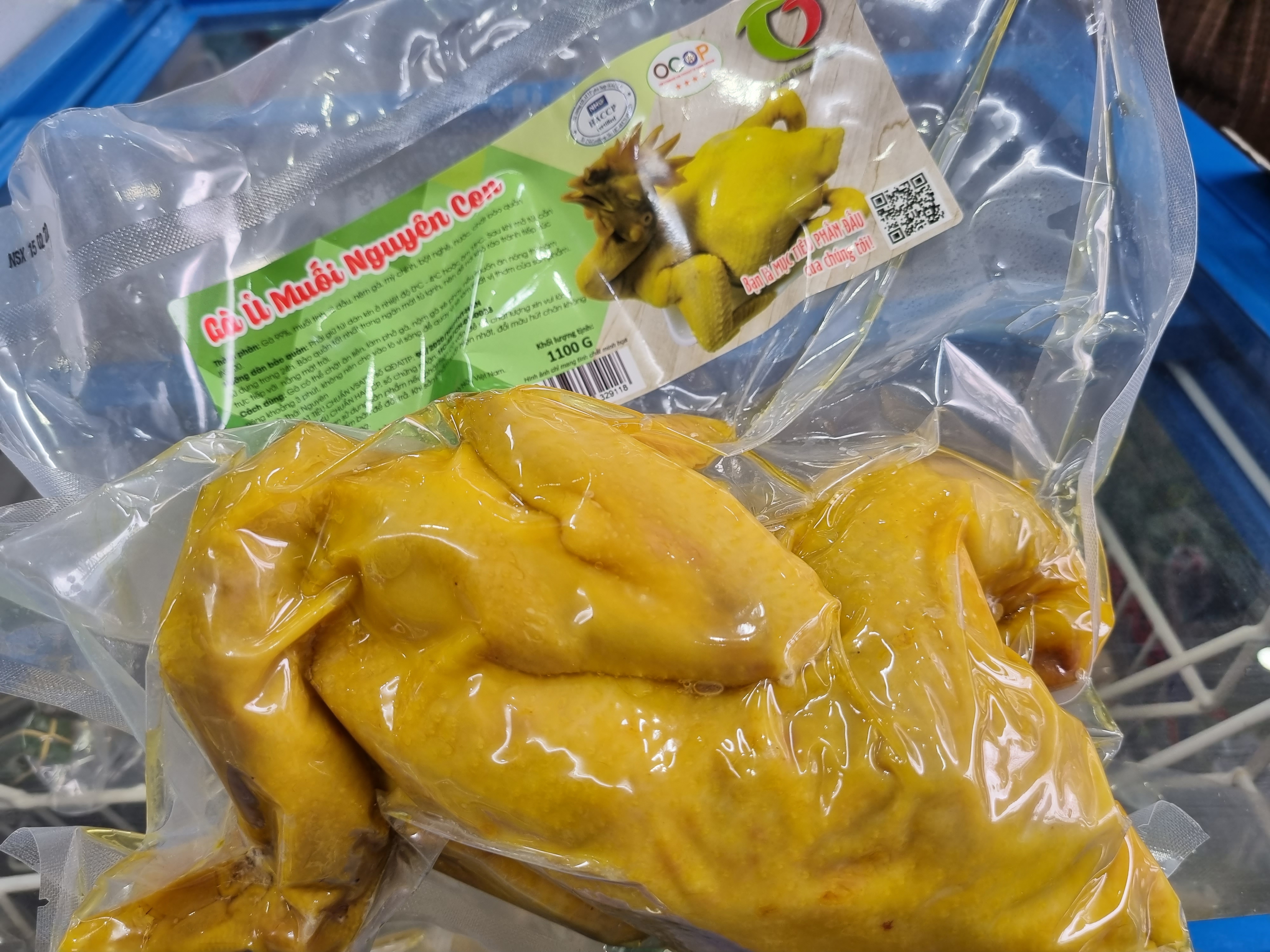 Gà ủ muối nguyên con Thanh Thanh Food