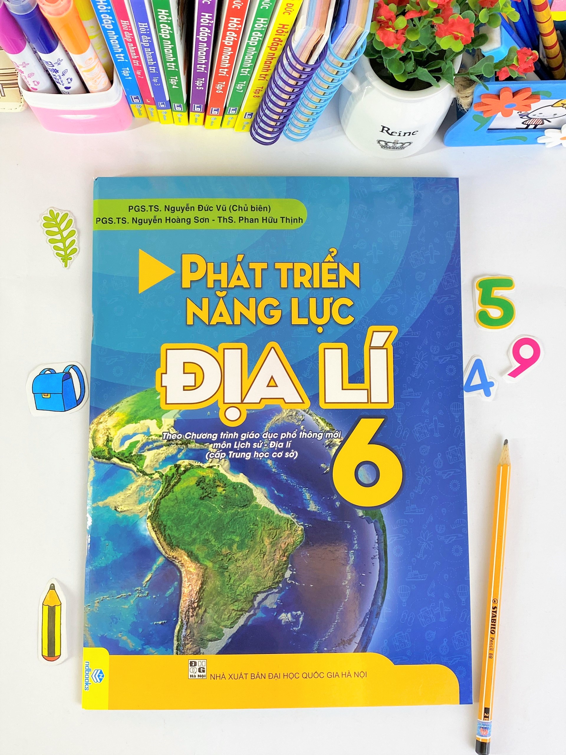 Sách - Phát Triển Năng Lực Địa Lí Lớp 6 - ndbooks