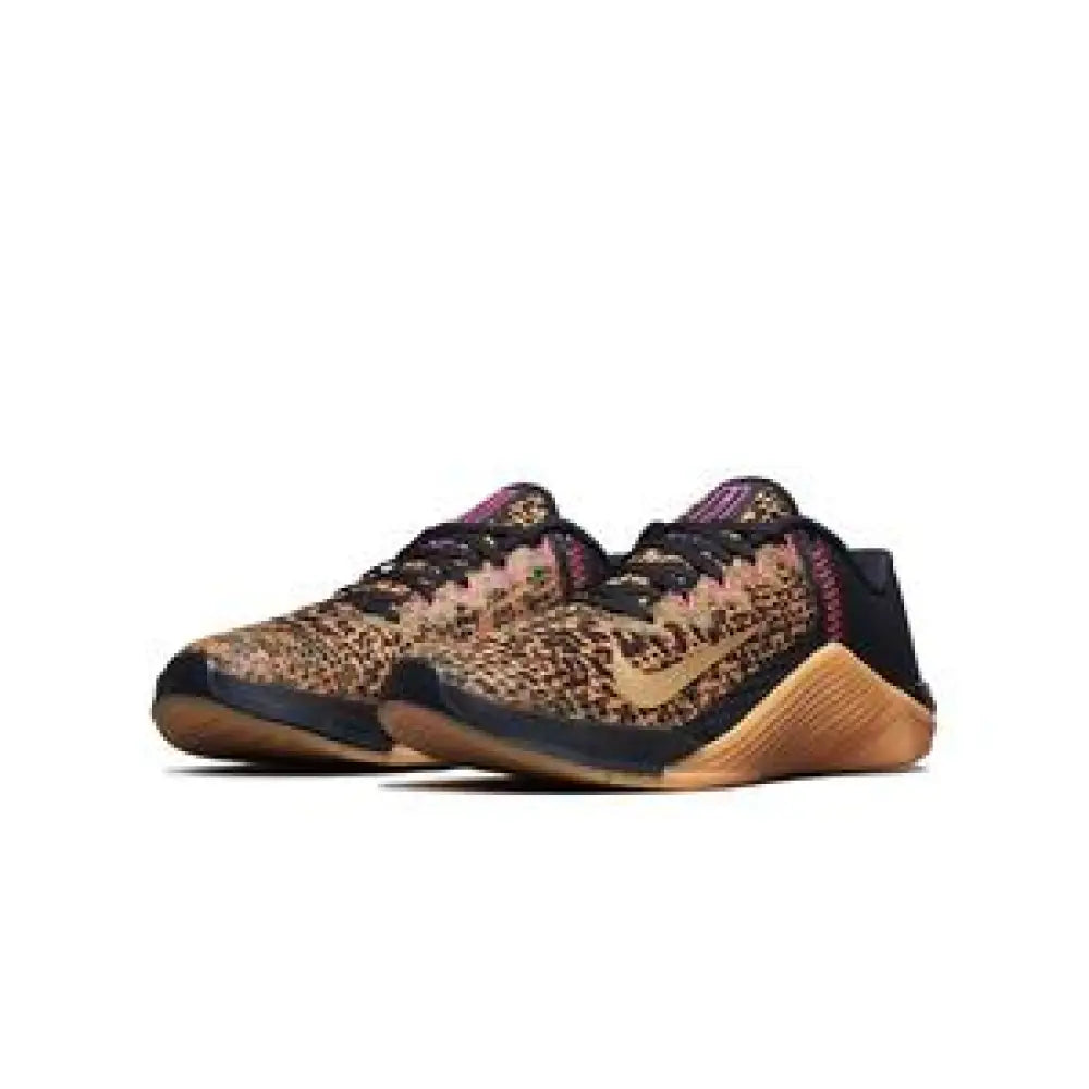 Giày tập luyện Nữ NIKE WMNS NIKE METCON 6 AT3160