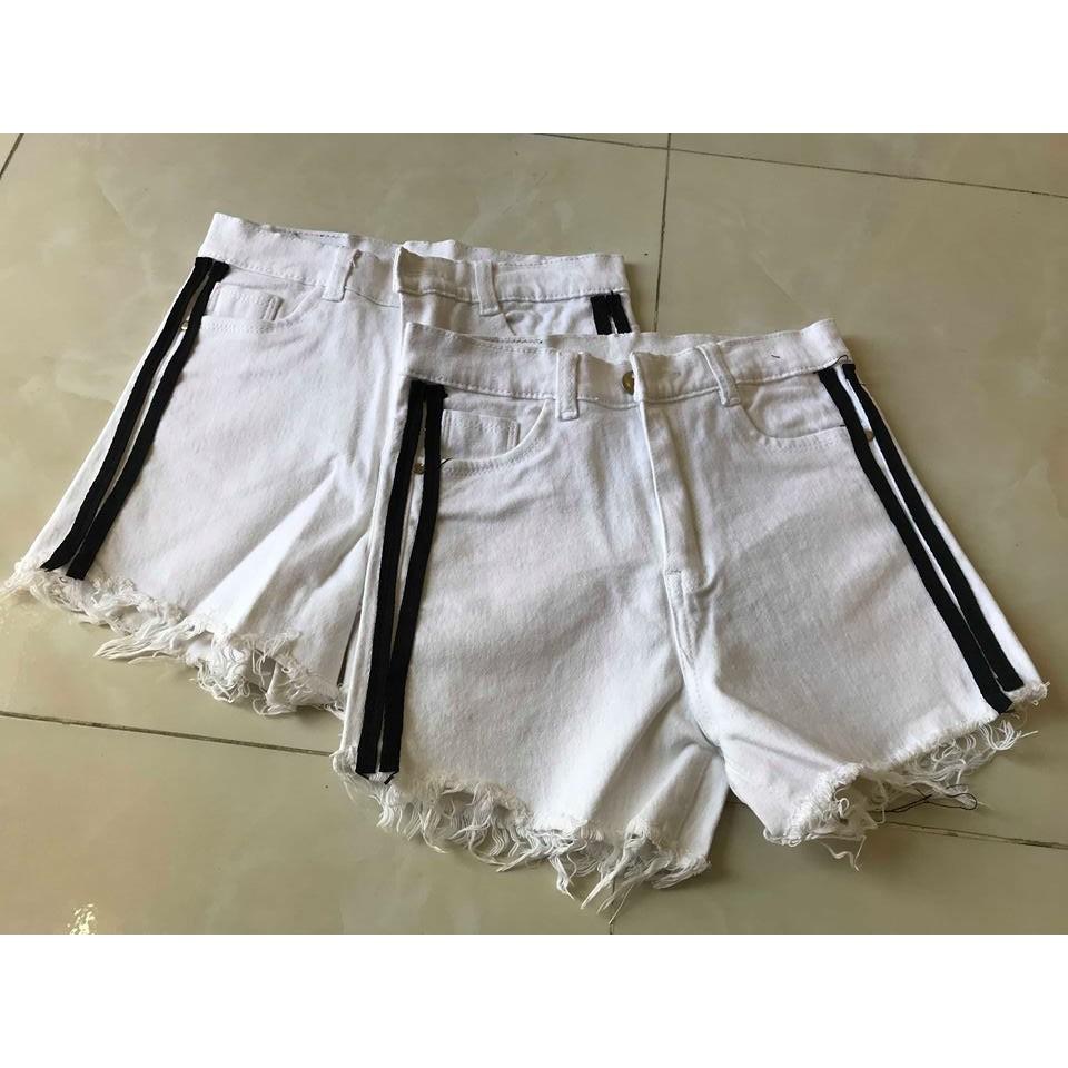 Quần short jean nữ có viền