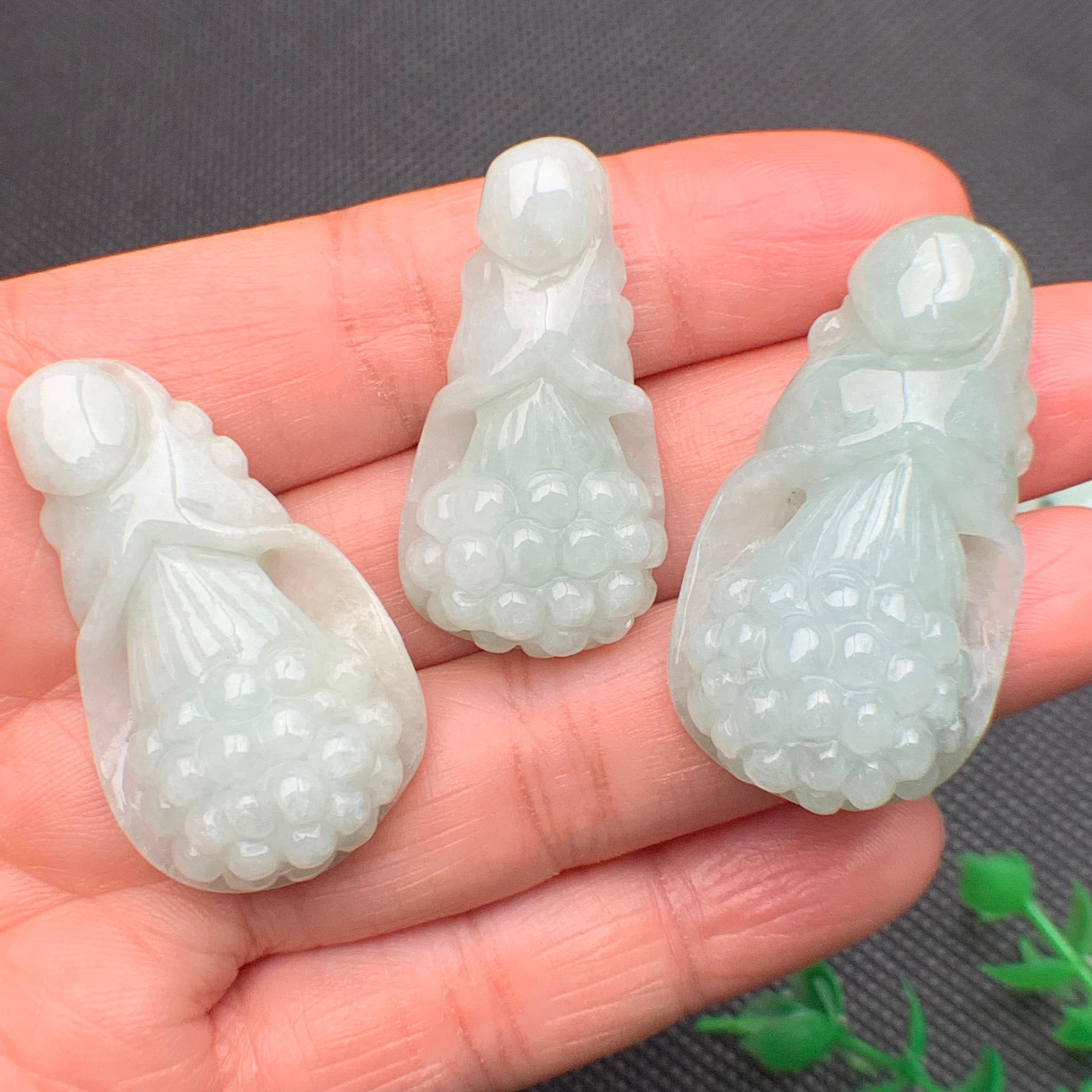 Mặt dây ngọc phỉ thúy tự nhiên Jadeite A