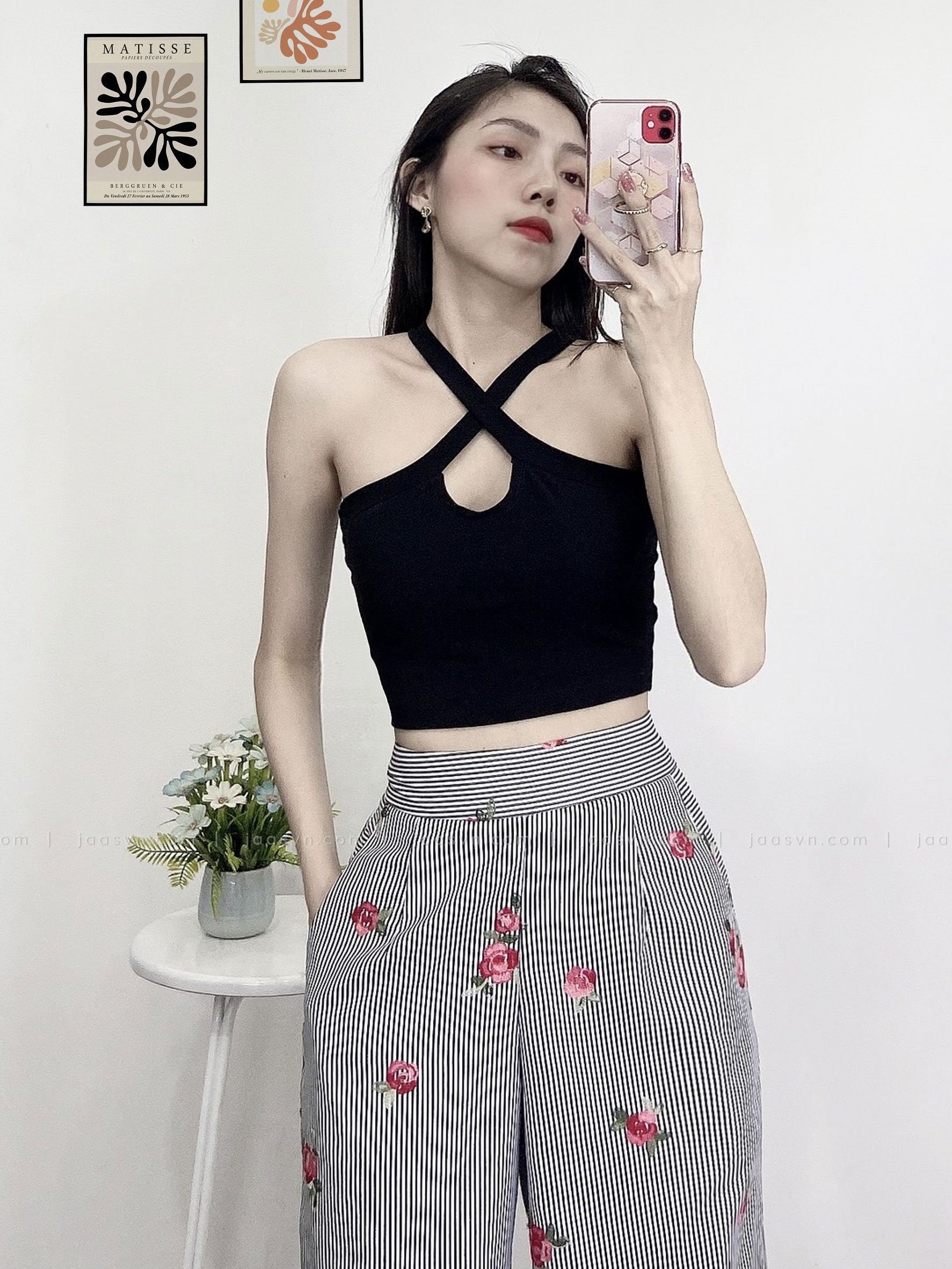 Áo croptop hai dây chéo ngực