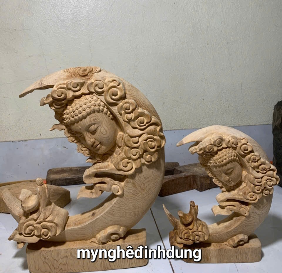 Tượng phật nhất tâm bái dưới trăng bằng gỗ ngọc am thơm nức kt cao 30x25x4cm