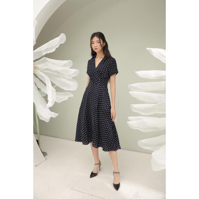 Đầm chấm bi dáng xoè rộng, cổ đức, chất liệu mango lụa mềm mịn, nhẹ, mát CLARA MARE Polka dot wraparound dress DRE4002