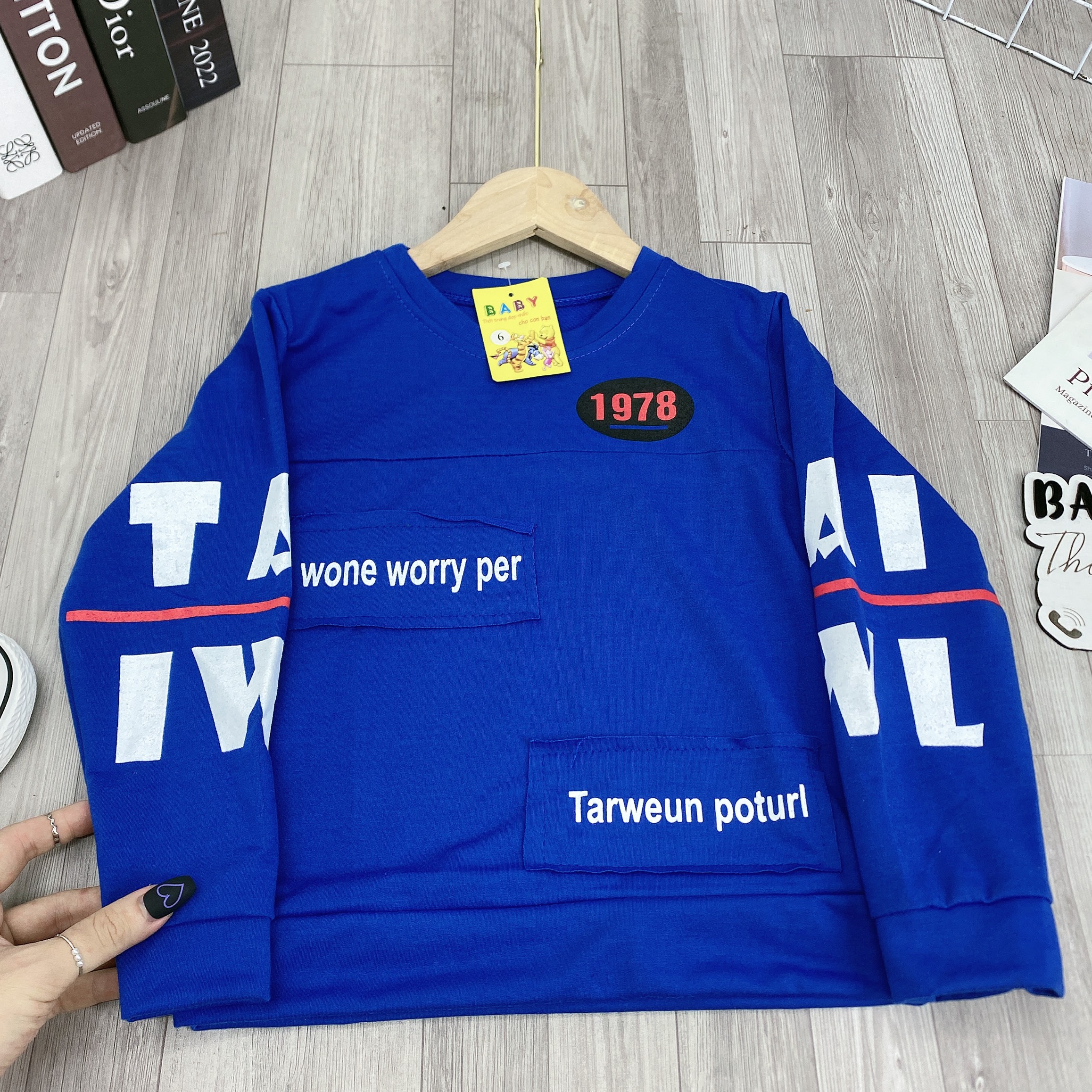 Áo sweater nỉ da cá &quot;WORRY&quot; 14-45kg cho bé trai 4-14 tuổi. Vải dày dặn, co giãn tốt. B43