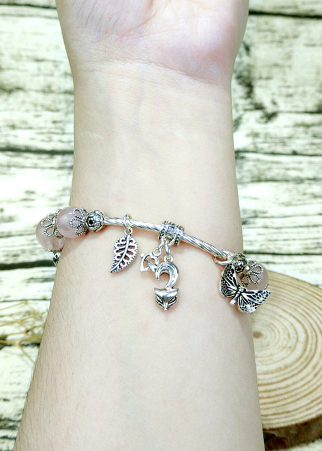 Vòng Tay Phong Thủy Thạch Anh Hồng Charm Bạc