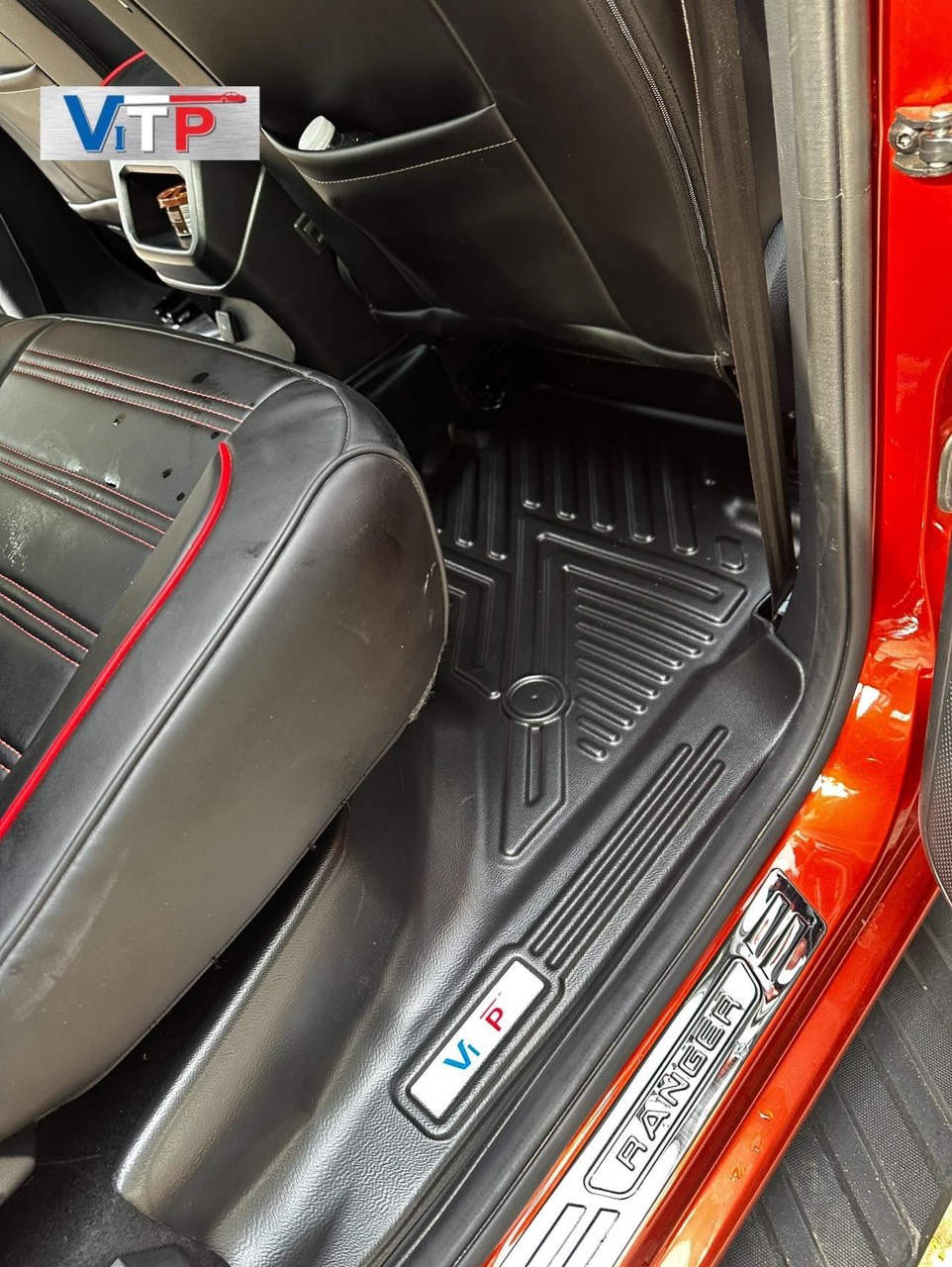 Thảm Sàn ViTP Nhựa Đúc Khuôn Tràn Viền Bậc Cửa Ford Raptor
