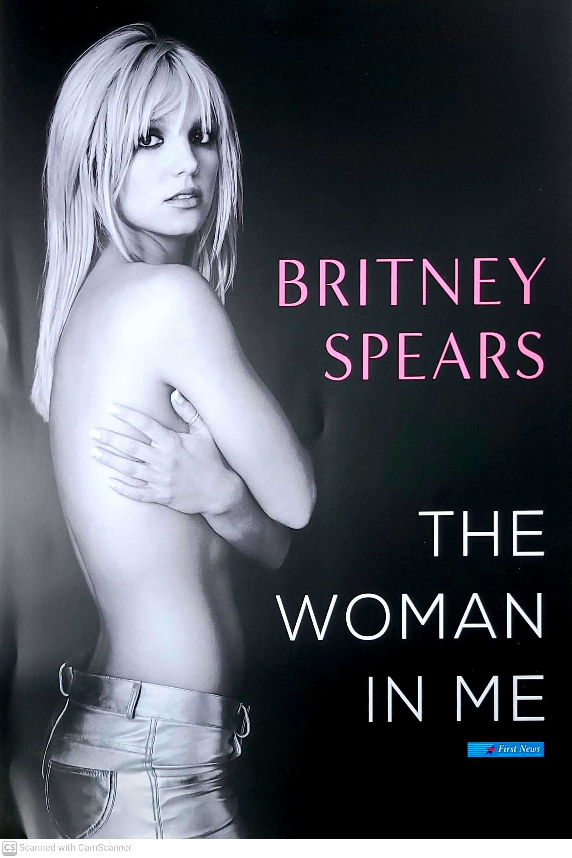 Sách - Người Đàn Bà Trong Tôi - The Woman in Me ( tặng kèm Poster ca sĩ Britney Spears - SL có hạn )