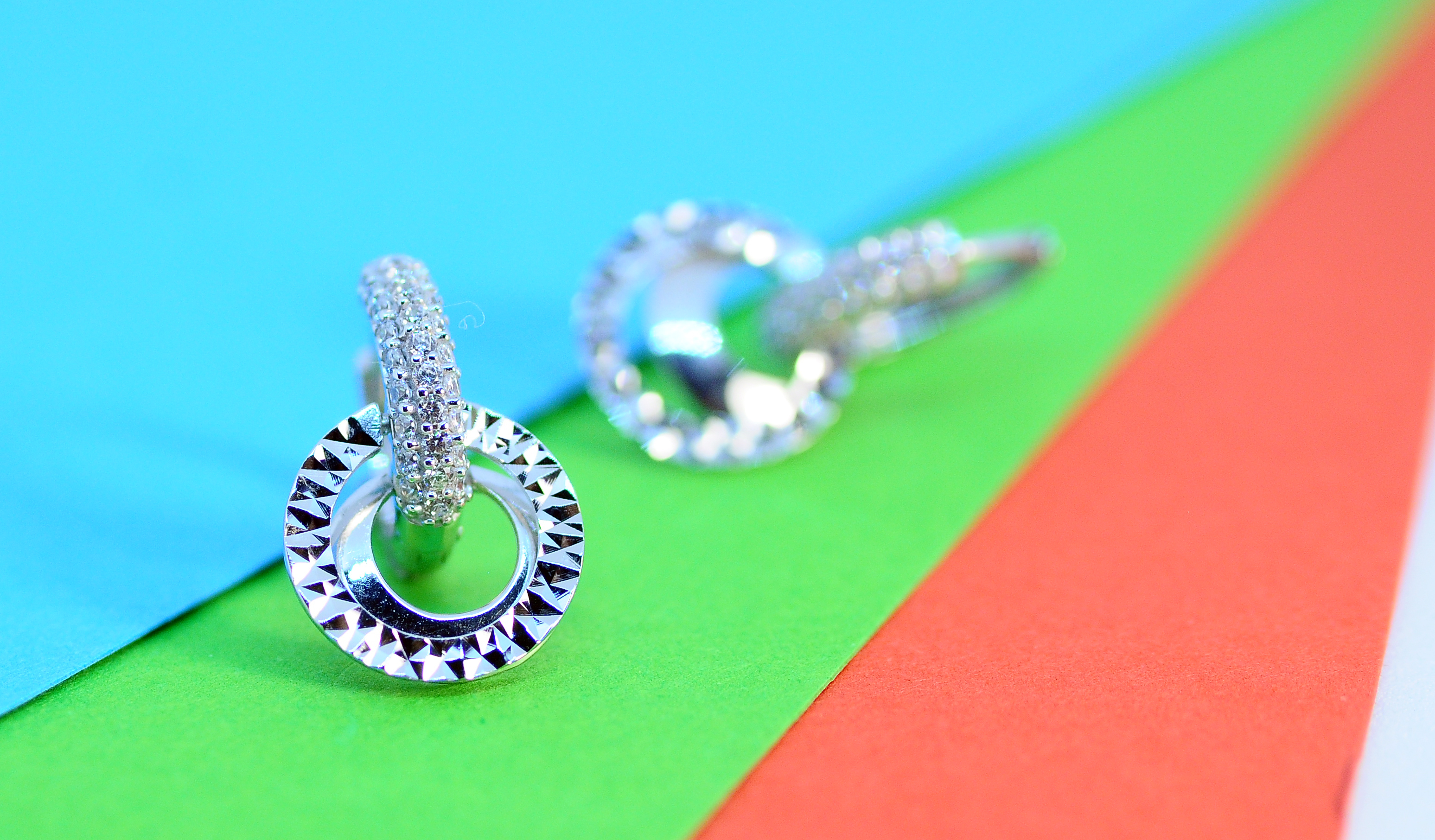 Bông tai bạc xi bạch kim