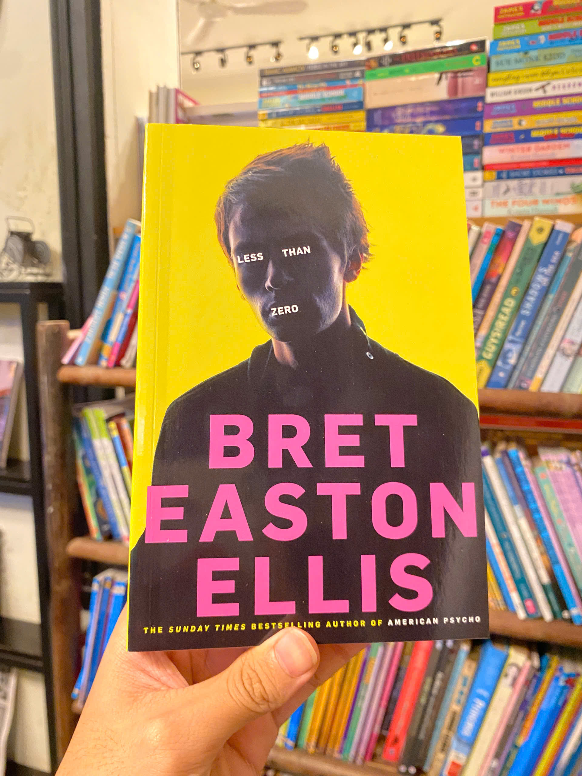 Sách - Less Than Zero by Bret Easton Ellis |  Contemporary Novels / Fiction / Ngoại văn Nhập khẩu