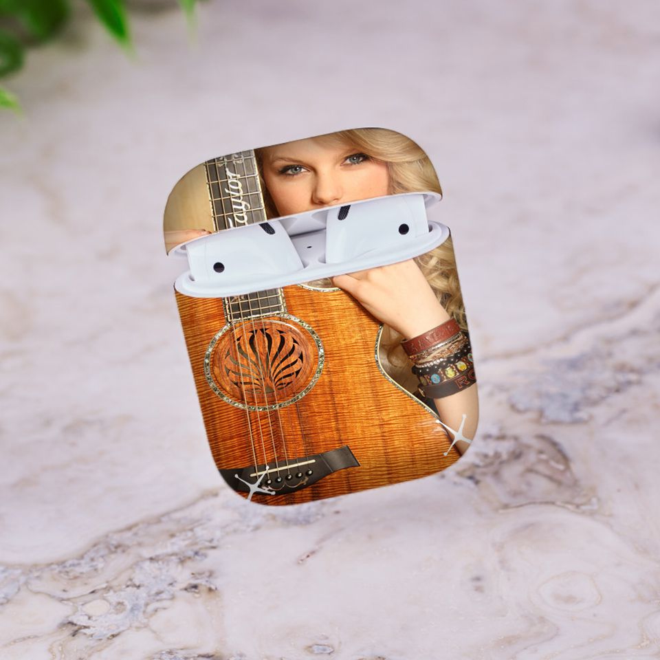 Miếng dán skin chống bẩn cho tai nghe AirPods in hình Taylor Swift - tls001 (bản không dây 1 và 2)