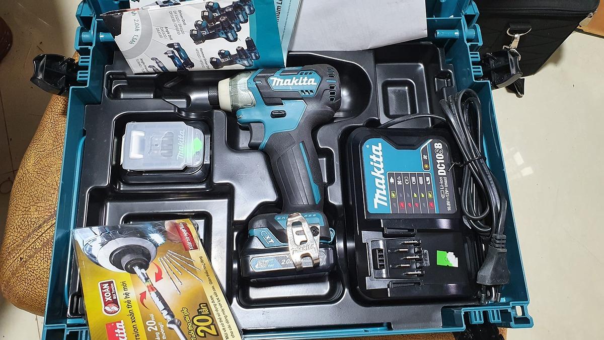 MÁY VẶN VÍT DÙNG PIN 12V MAKITA TD111DSAJ - HÀNG CHÍNH HÃNG