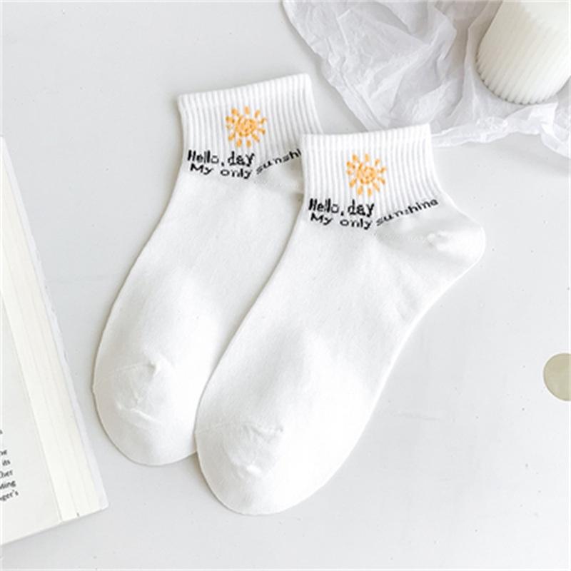 Tất Vớ Cổ Ngắn Nam Nữ Tone Trắng Họa Tiết Gà Xinh Vải Cotton