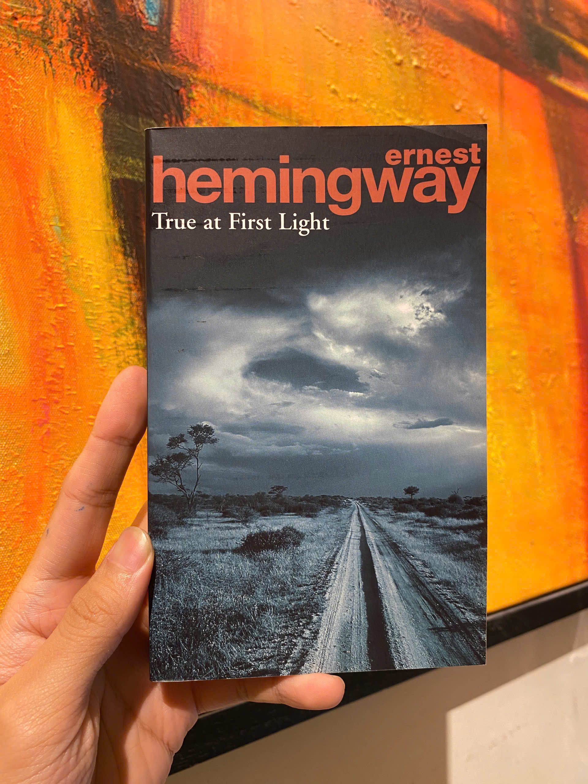 Sách - True at First Light by Ernest Hemingway - Sách Ngoại văn - English Book - Nhập khẩu UK