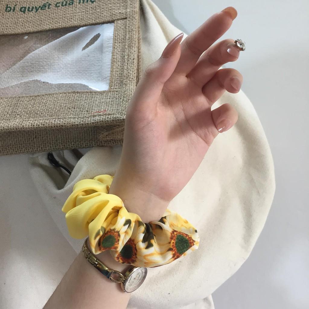 Dây cộc tóc scrunchies hoa cúc vàng