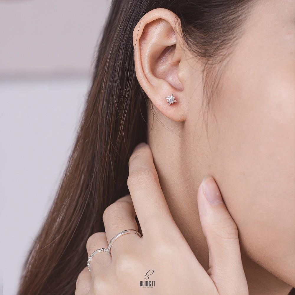 Bông tai Bling It đường chéo bạc và hạt đá BIBT484