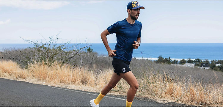 Mũ Chạy Bộ Com Trucker Cap - Estate Blue/Citrus