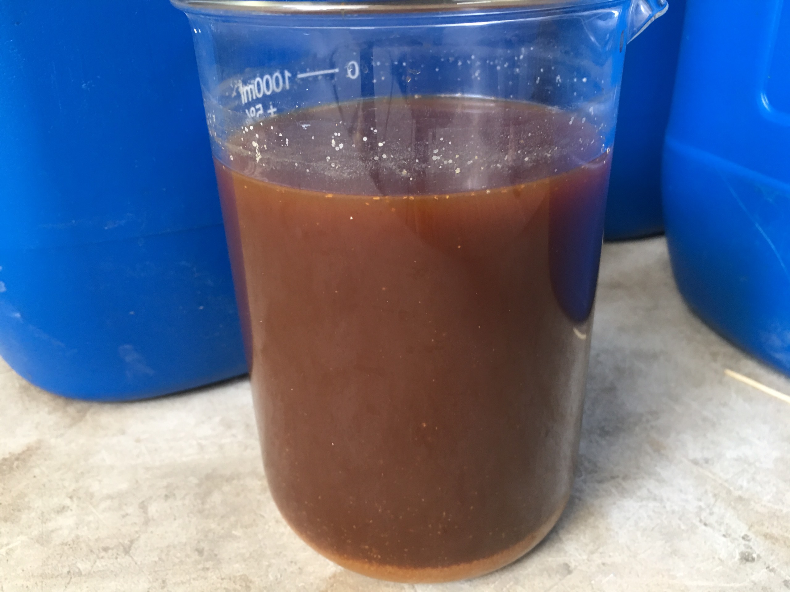 Chế Phẩm Sinh Học EM-AQUA Chuyên Dùng Trong Ao Nuôi Tôm, Cá