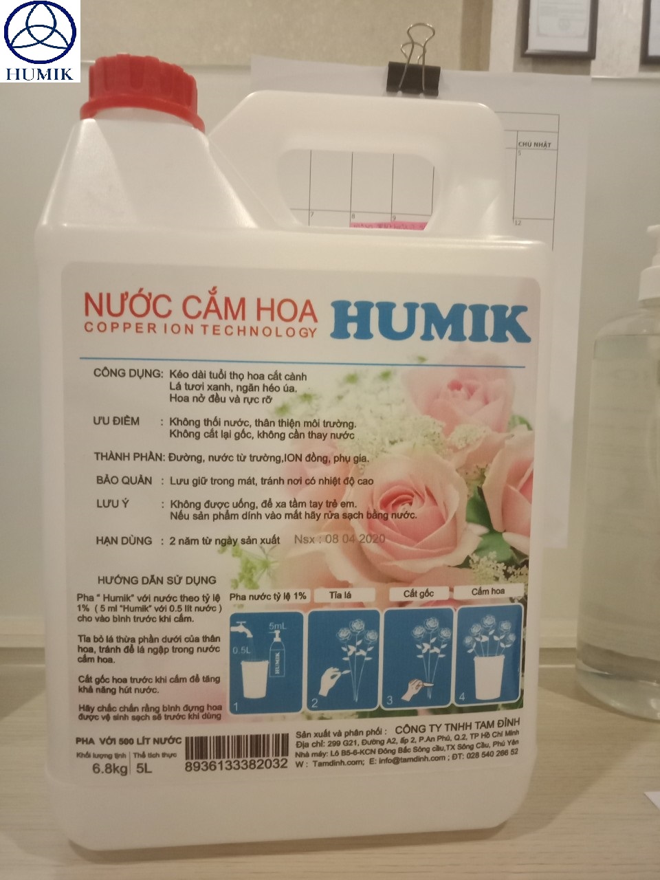 Nước cắm hoa ION đồng HUMIK 5 lít pha được hơn 500 lít nước.