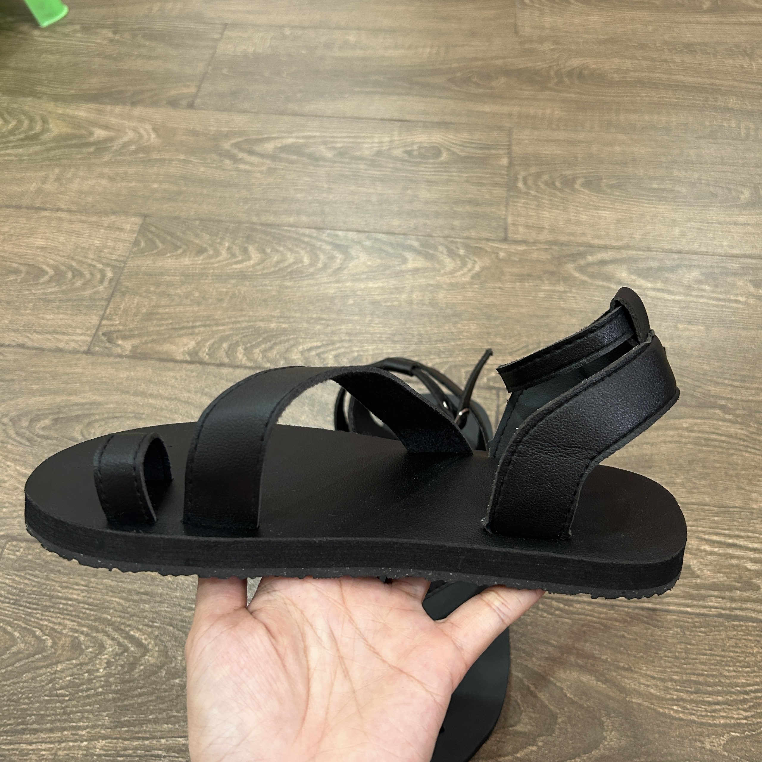 Dép sandal Nữ quai da mềm Đế bệt Cao Su ôm chân LYNA Sandal mã SD34