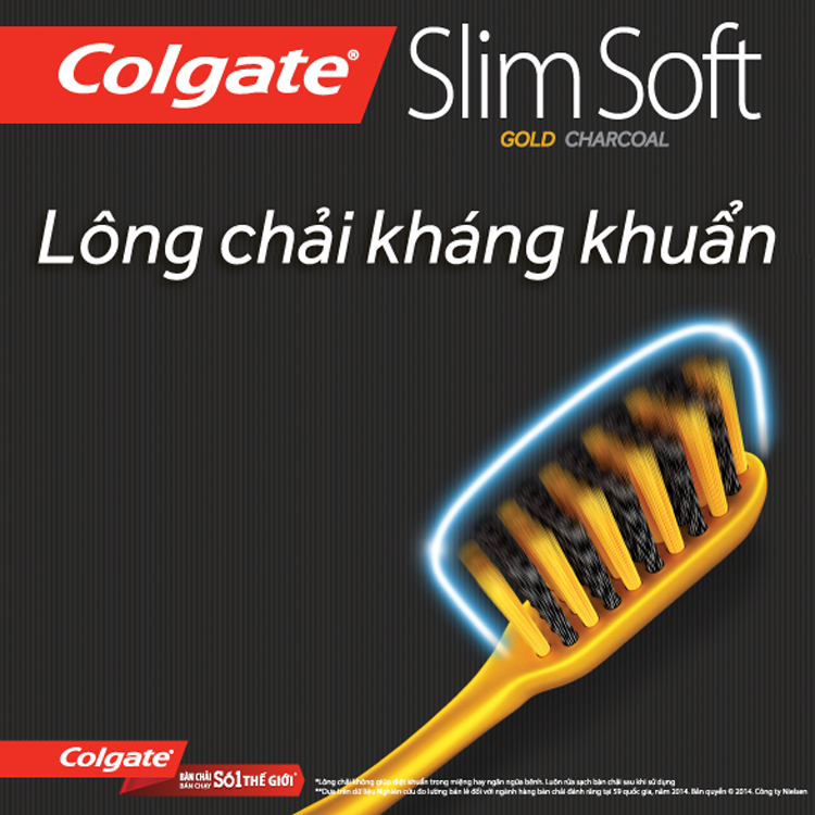 Bàn chải đánh răng Colgate Slim Soft Gold Charcoal than hoạt tính siêu mềm mại 2 cây/bộ