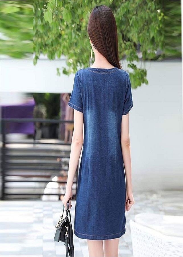 Đầm Jean Cổ Tròn Hai Túi Trước Form Chữ A Basic