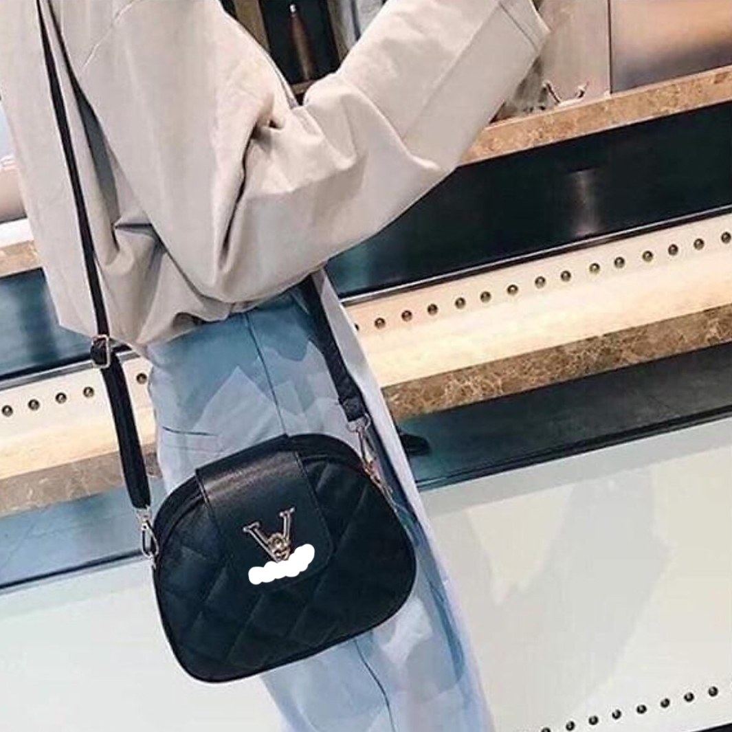 Túi Đeo Chéo, Đeo Vai Nữ ZuCi A54 Size 20cm Dáng Hến Trần Trám 3 Ngăn Da Mềm Cao Cấp Nắp Khoá Hình Chữ V Phong Cách Hàn Quốc