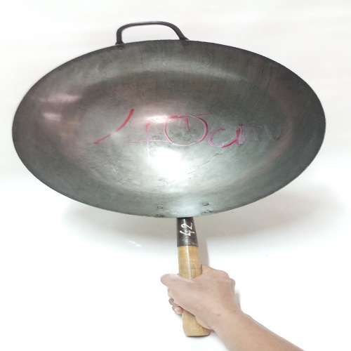 CHẢO THÉP CÁN GỖ 40CM CÓ QUAI XÁCH.