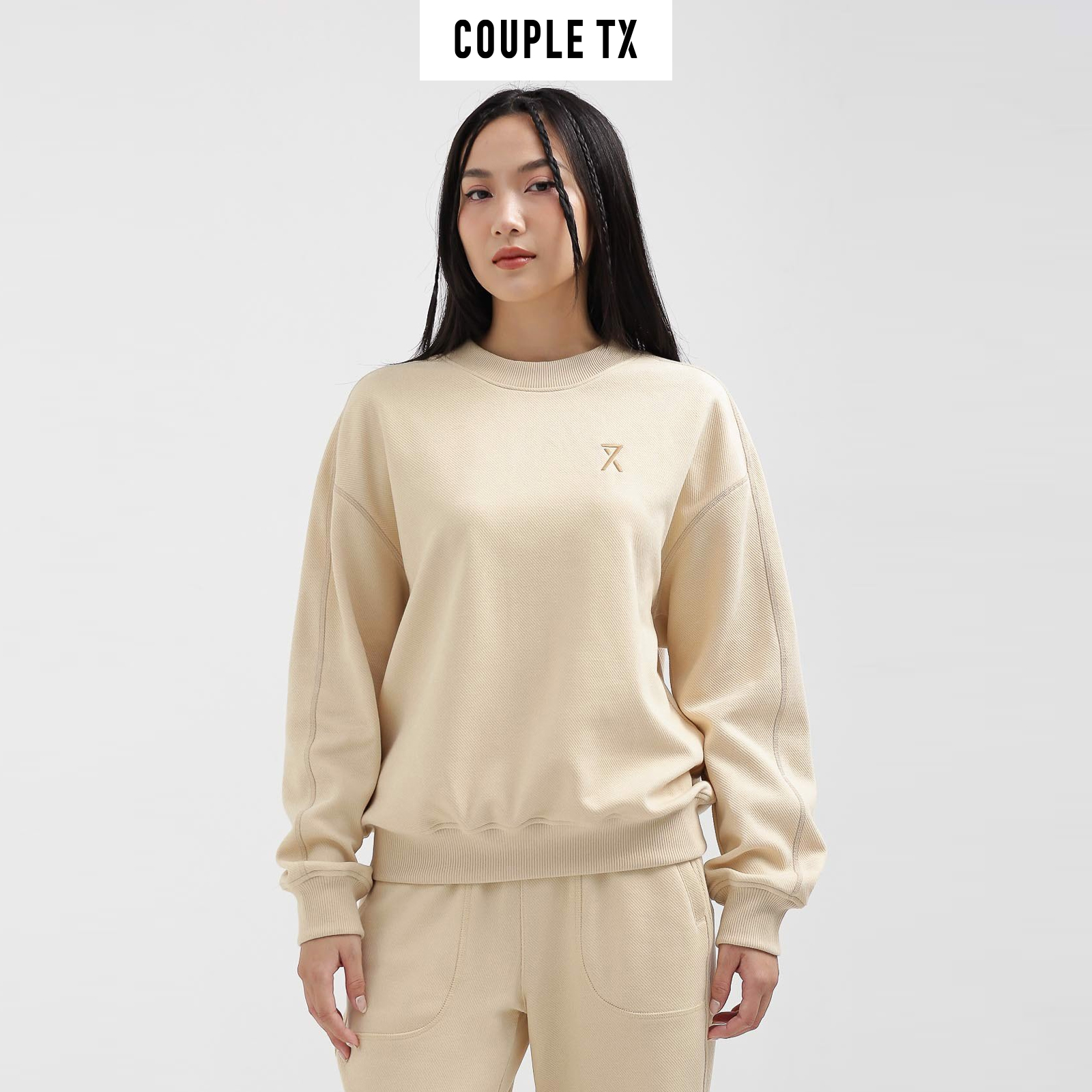 COUPLE TX - Áo Sweater Nữ Vải Gân Chéo Thêu Typo Túi WSW 2017