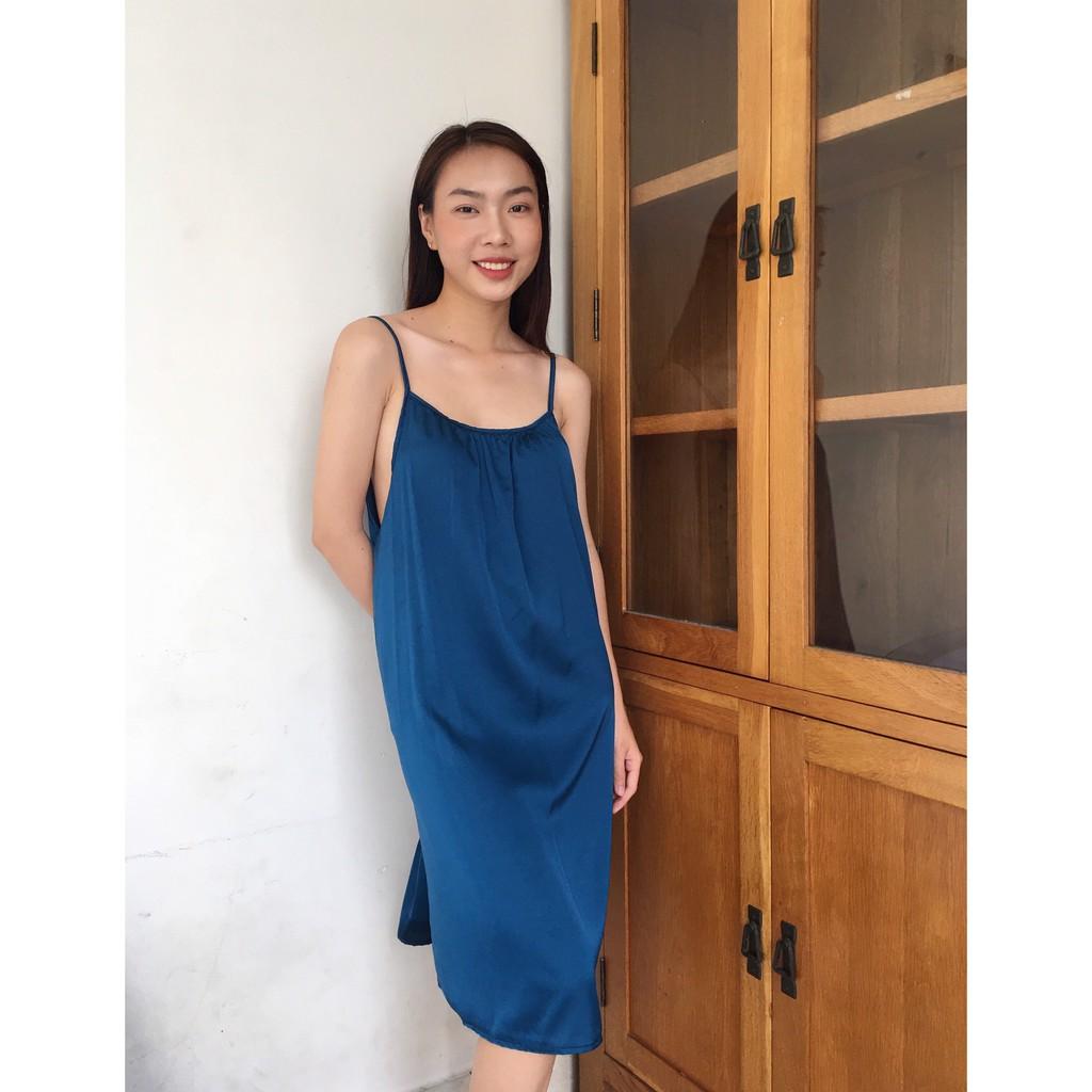 Váy ngủ lụa hai dây cổ nhúm tặng kèm quần chíp ren xinh xắn