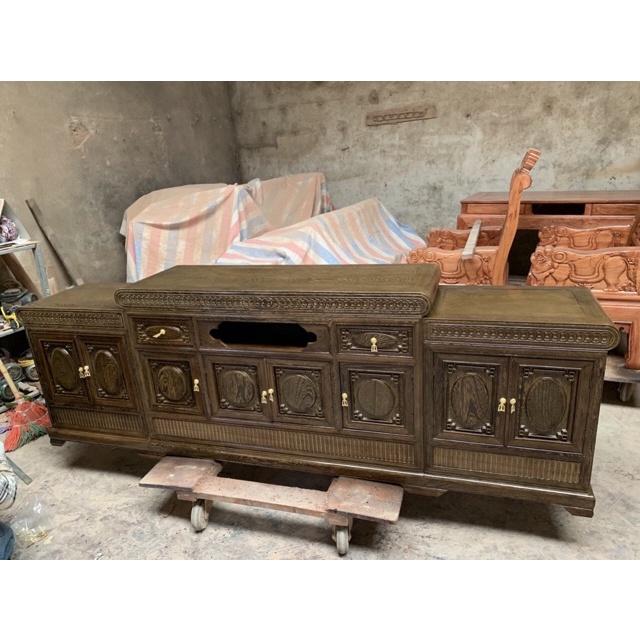 Kệ gỗ đuôi công mẫu mõ lồi kt 2m4